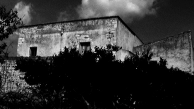 L’ORIZZONTE DA UN RECINTO